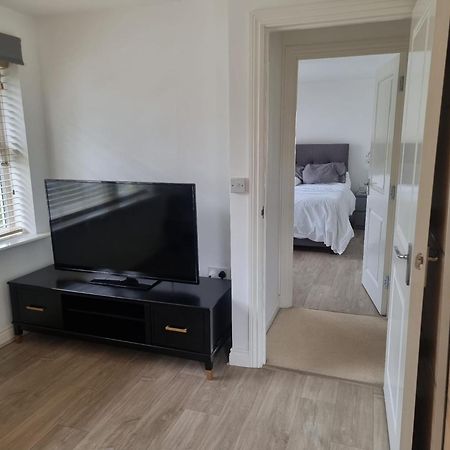 Bromley Common- Double Bedroom With En-Suite With Private Lounge In Shared Town House Buitenkant foto