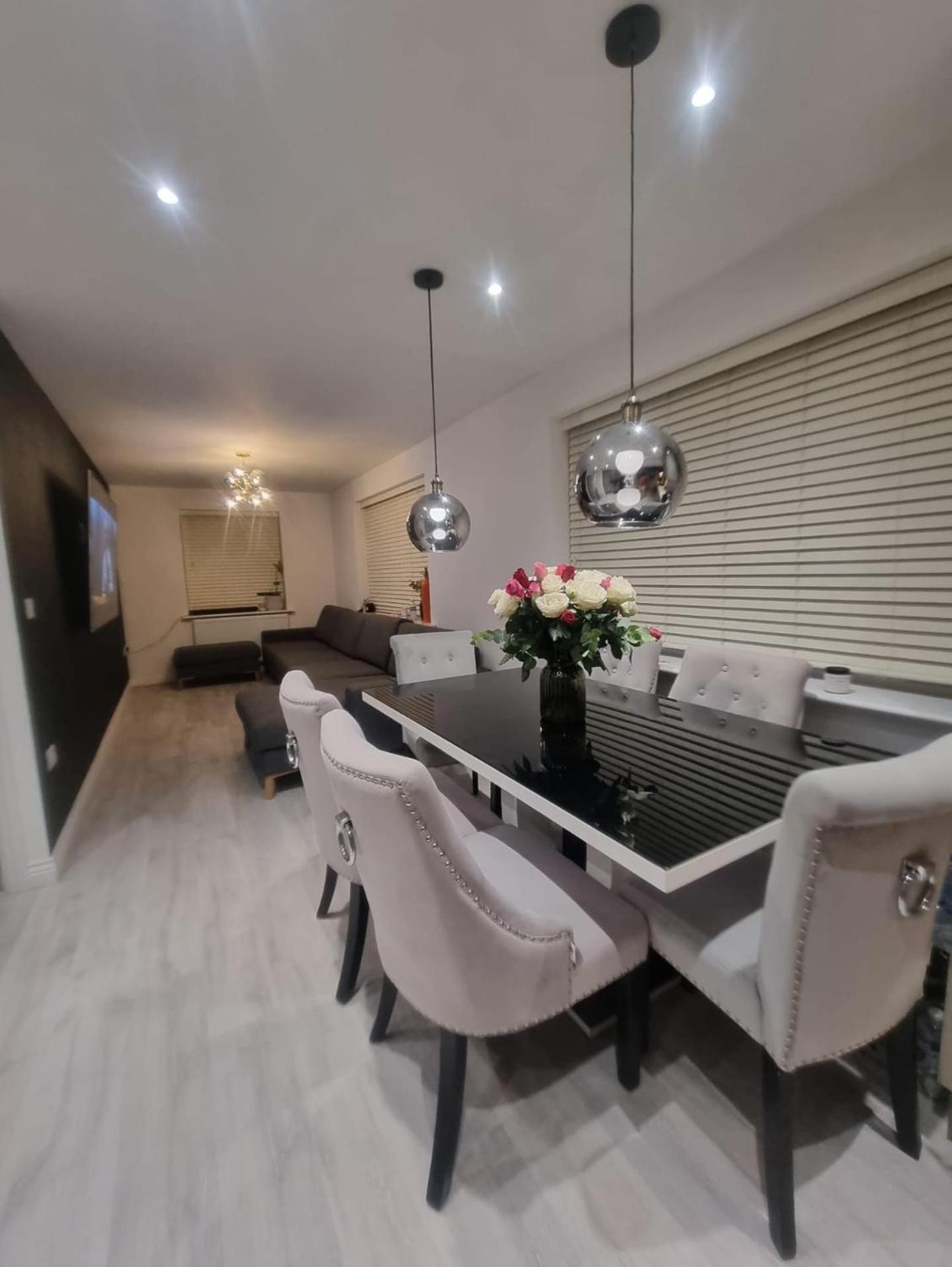 Bromley Common- Double Bedroom With En-Suite With Private Lounge In Shared Town House Buitenkant foto